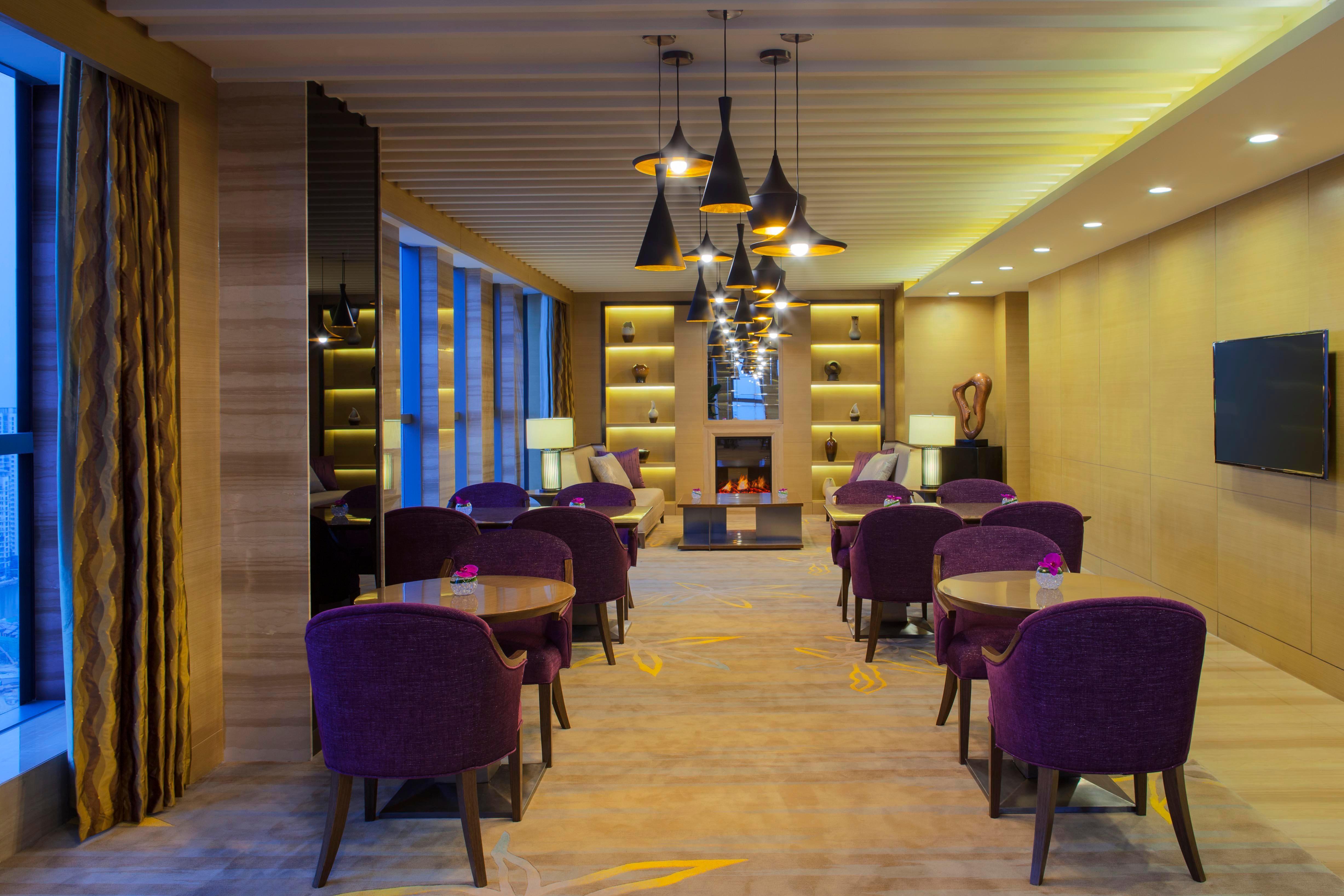 Crowne Plaza Tianjin Meijiangnan, an IHG Hotel Bagian luar foto